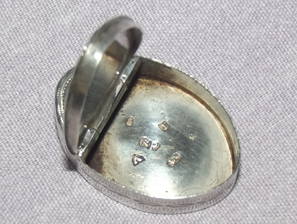 Miniature Georgian Solid Silver Snuff Box (4)