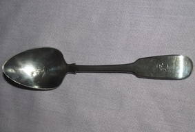 Georgian Solid Silver Fiddle Back Teaspoon London 1823 (3)