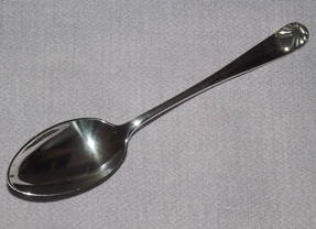 Solid Silver Set of 12 Teaspoons and Tongs London 1940 (5)