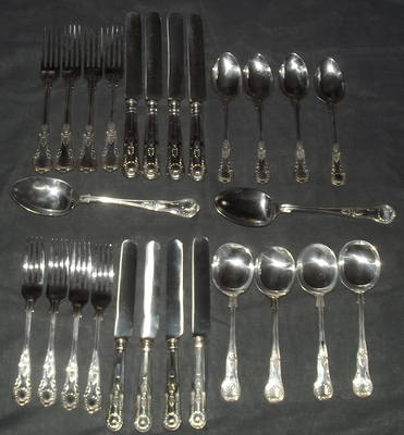 Set of 26 Kings Pattern Cutlery.