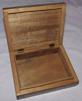 Vintage Inlaid Cigarette Box (7)