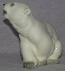 Russian Lomonosov Porcelain Polar Bear Figure (3)