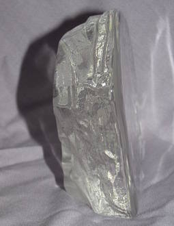 Labrador Dog Glass Paperweight Sculpture (4)