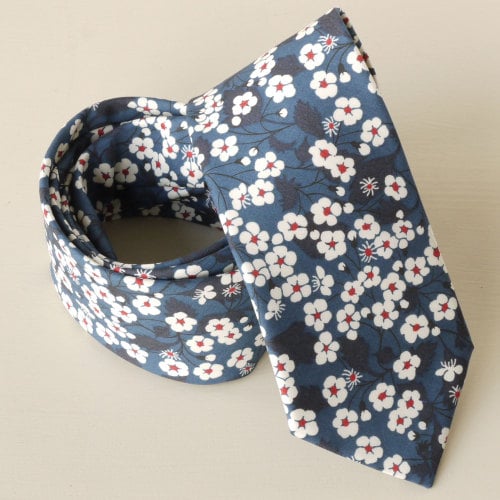 Gentleman's hand-stitched floral blue tie - Mitsi blue