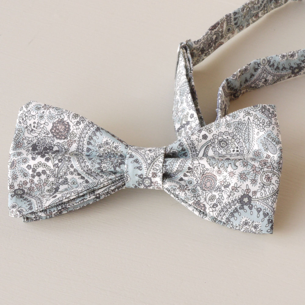 Paisley bow tie - Liberty print Kitty Grace