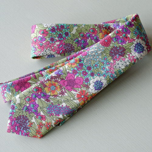 Hand-stitched floral Liberty tana lawn tie - Ciara bright