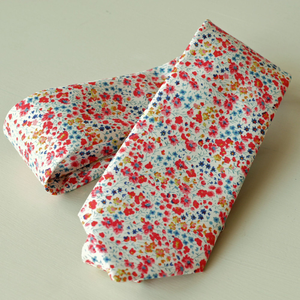 Floral Liberty tana lawn tie - Phoebe coral