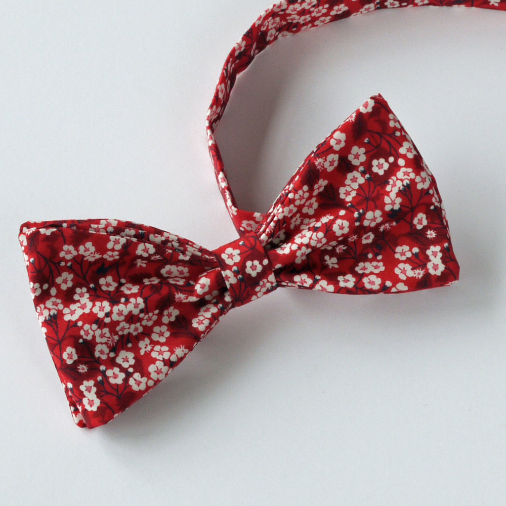 Liberty bow tie - Mitsi Valeria red - festive bow tie