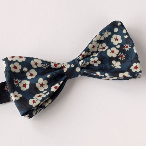 Liberty print bow tie - Mitsi blue