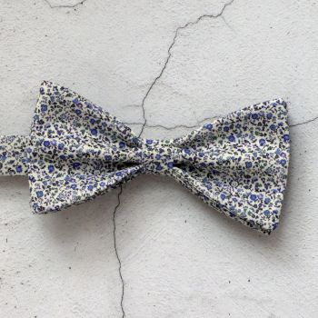 Newland blue Liberty print bow tie