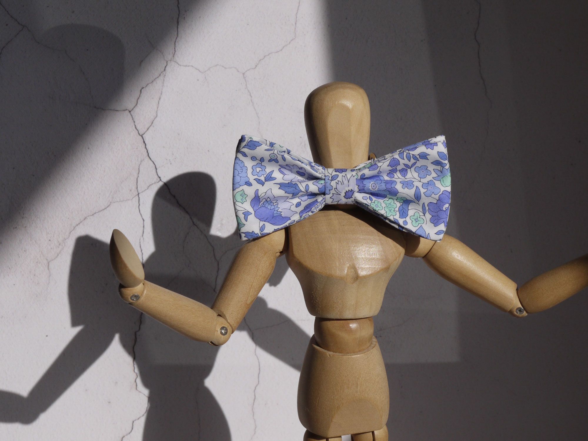 boy's Liberty print bow tie
