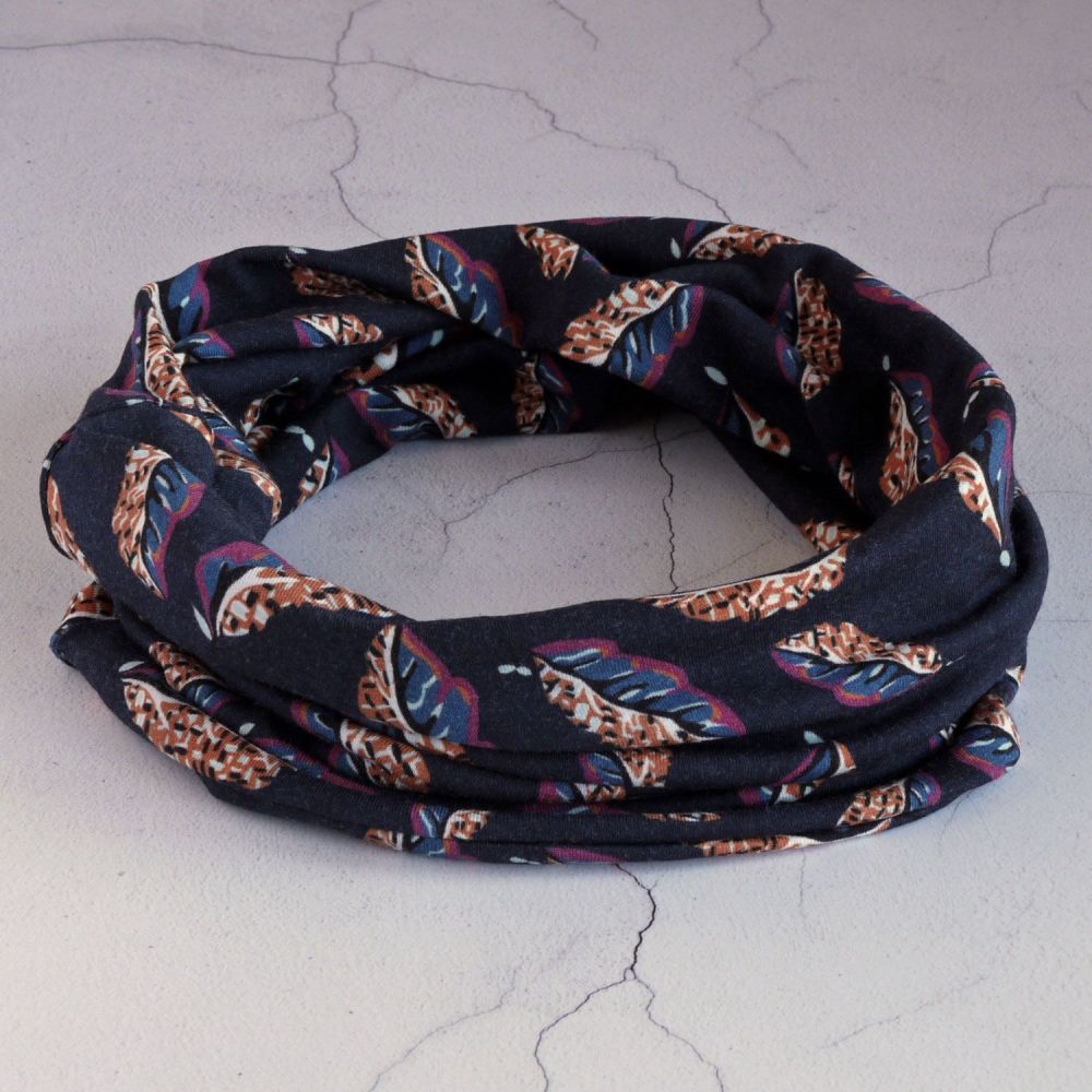 Liberty jersey circle scarf - Woven Leaves navy