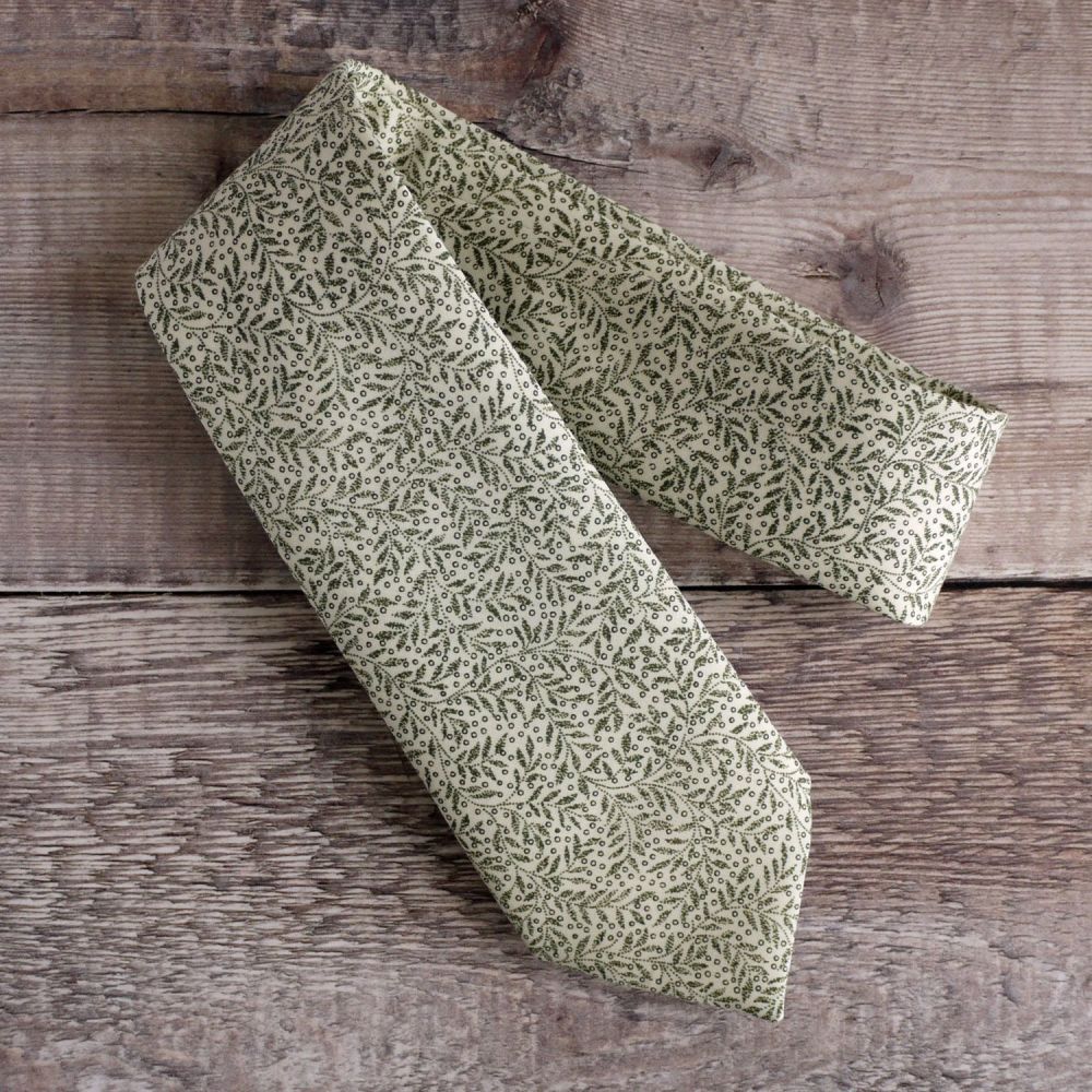 Liberty leaf print tie - Annabel green