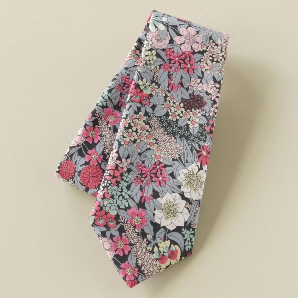 Custom order for 6 ties with matching pocket squares - Liberty of London's