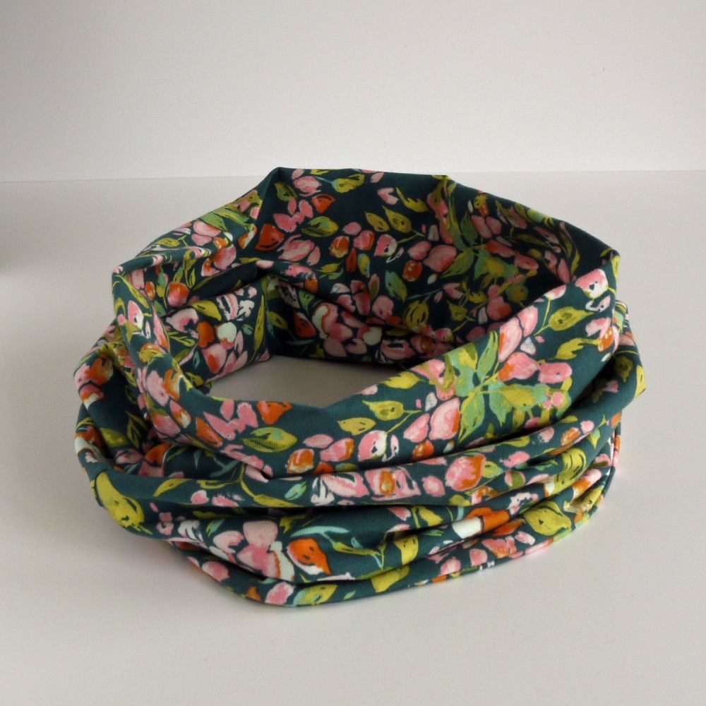 Jersey circle scarf - Bougainvillea Evergreen