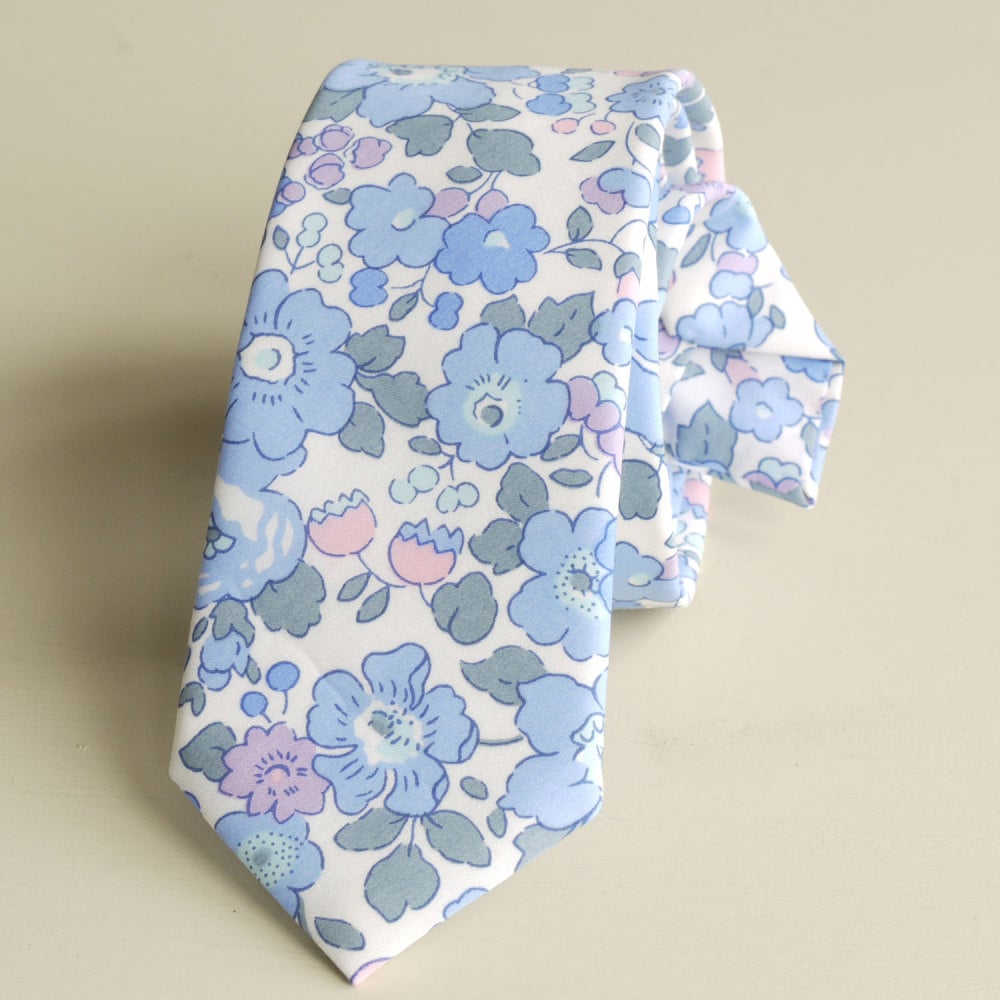 <!-113->Men's Handmade Liberty Tana Lawn Tie - Betsy blue