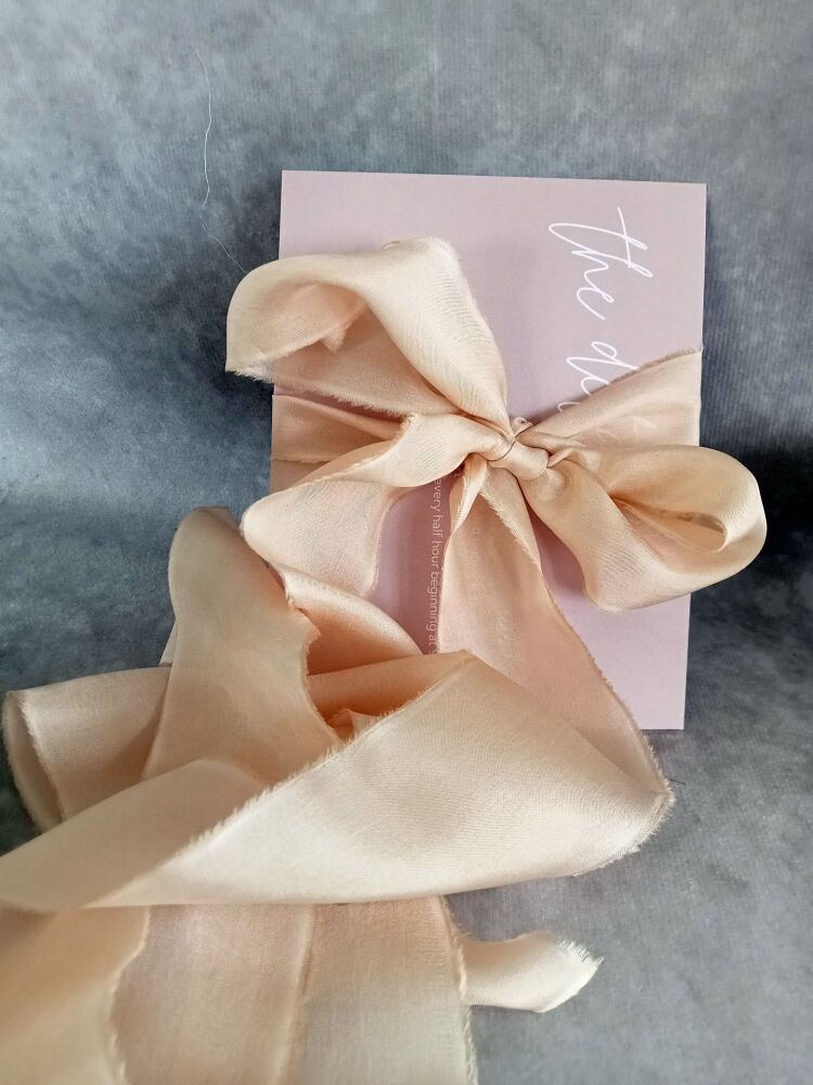 <!-- 008 -->Gold silk ribbon