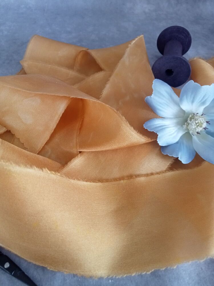 <!-- 013 --> Mustard silk ribbon