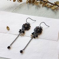 Flower Cluster Earrings - Black