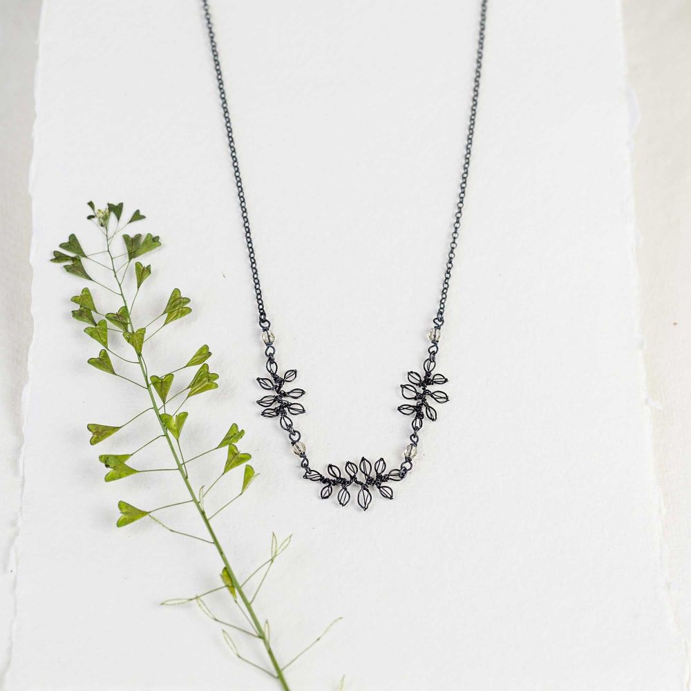 Detailed Three Leaf Necklace