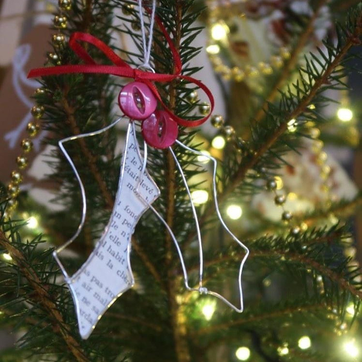Wire holly Christmas Decoration workshop Judith Brown