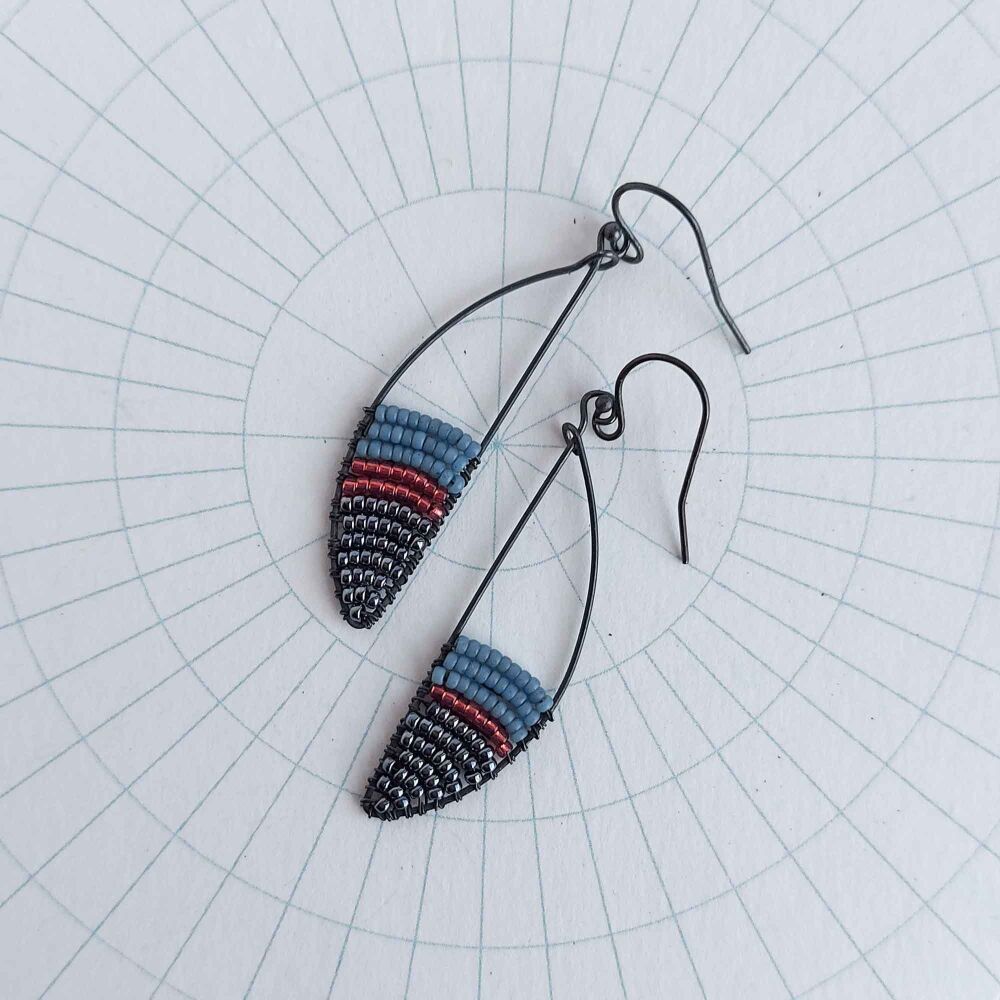 SALE - Curve geometric earrings - seconds