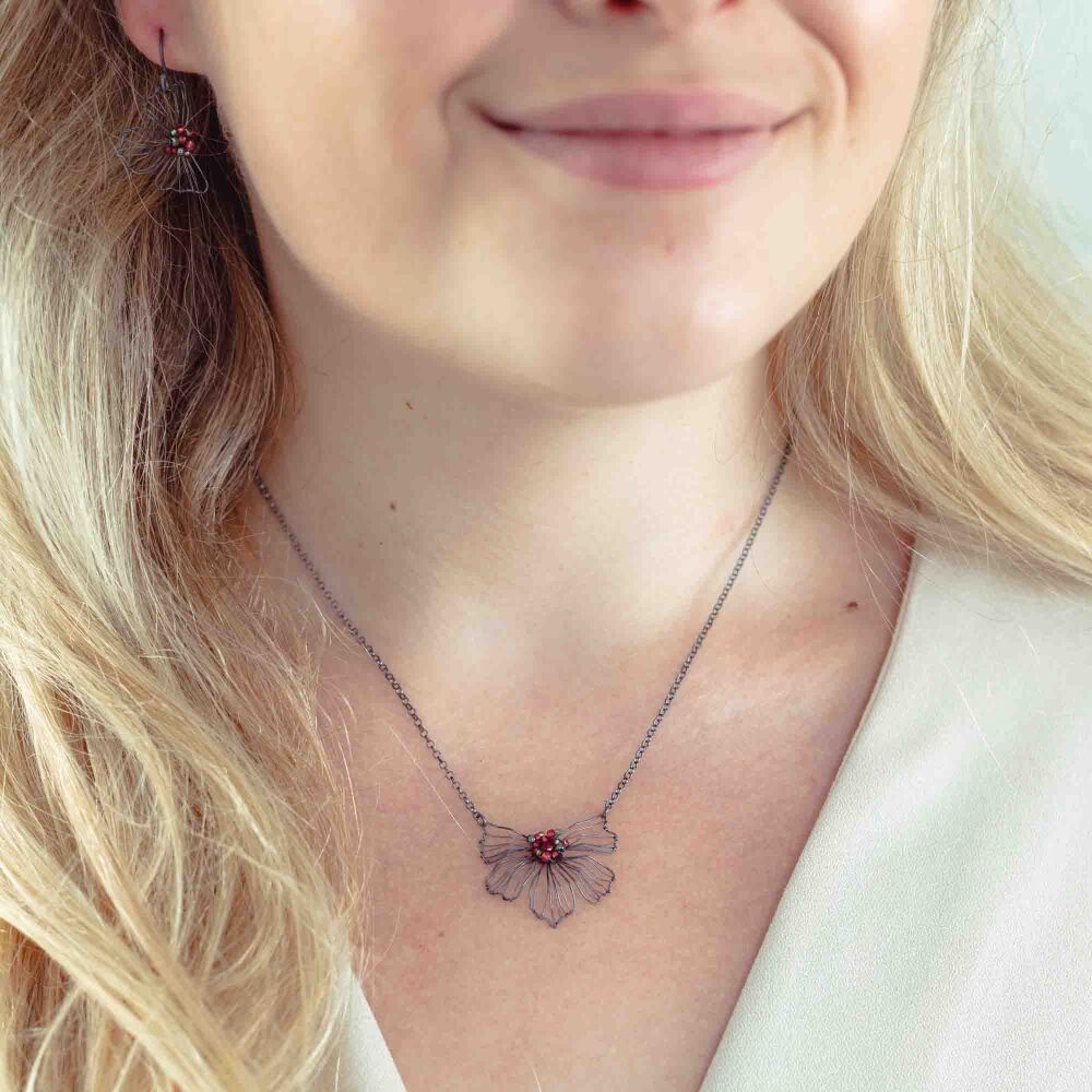 Ready to ship - Petal Flower Necklace - Red  & Green beads