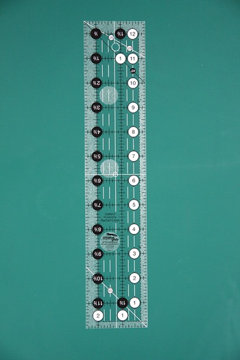 Patchwork Ruler - 2 ½" x 12 ½" (Creative Grids)