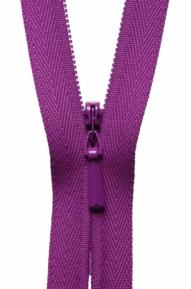 Concealed Zip - Cerise - 56cm / 22in