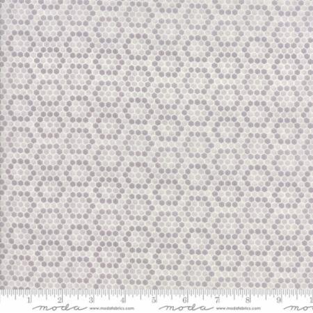 Last Fat Quarter - Moda - Bee Inspired- Honeycomb - 19798 12 (Dove Grey)