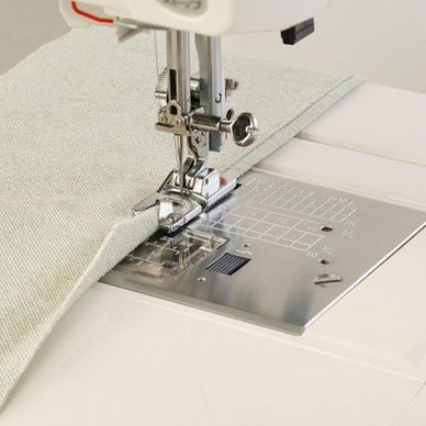 Janome Hemmer Foot 2mm- Category B & C