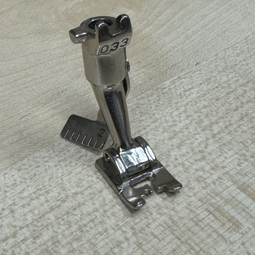 Bernina Vintage Style Presser Foot - Manual Buttonhole Foot #033 - Second Hand - Genuine Bernina Part