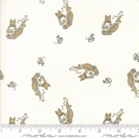 Last Fat Quarter - Moda - Hushabye Hollow - No. 49013-11 Fox Lute (Cloud)
