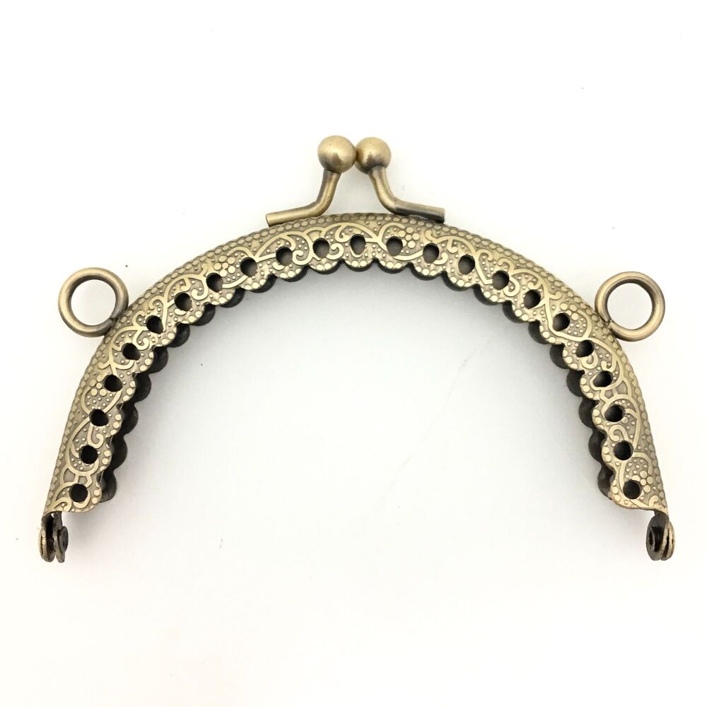 REDUCED TO CLEAR - Purse Frame - Round - Antique Gold - 10cm - Sew Cool