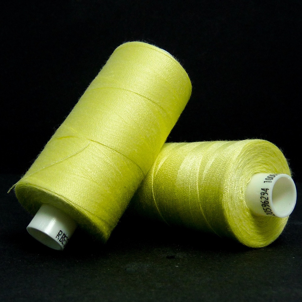 Coats Moon 120 Polyester Thread - Col. M0002 - 1000 yards (1 spool)