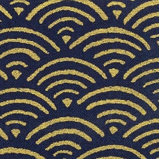 Last Fat Quarter - Japanese Fabric - Minna - Seigaiha (Waves) - Navy / Gold (No. 101) - Nutex Fabrics (3 available)