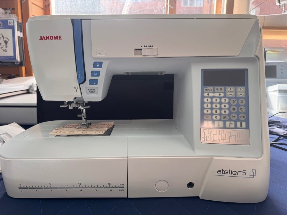 Janome Atelier 5 + Extension Table