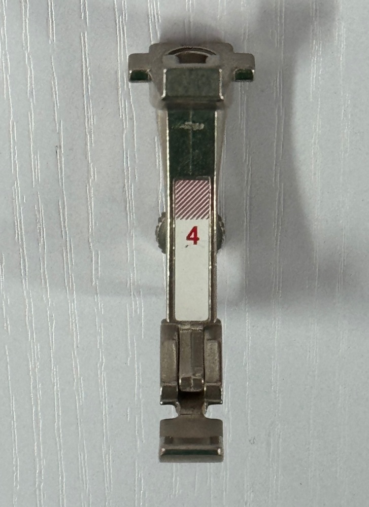 Bernina Zipper Foot #4 - Second Hand - Genuine Bernina Part