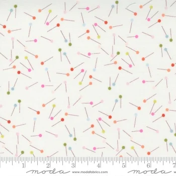 Last Fat Quarter - Make Time by Aneela Hoey - Pins - 24572 11  (Off White) - Moda Fabrics