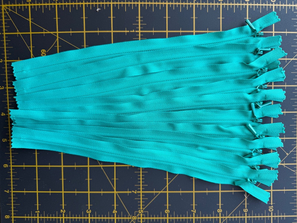 Reduced to Clear - Invisible Concealed Zips - Bundle of 10 - Sea Green - 9in / 23cm