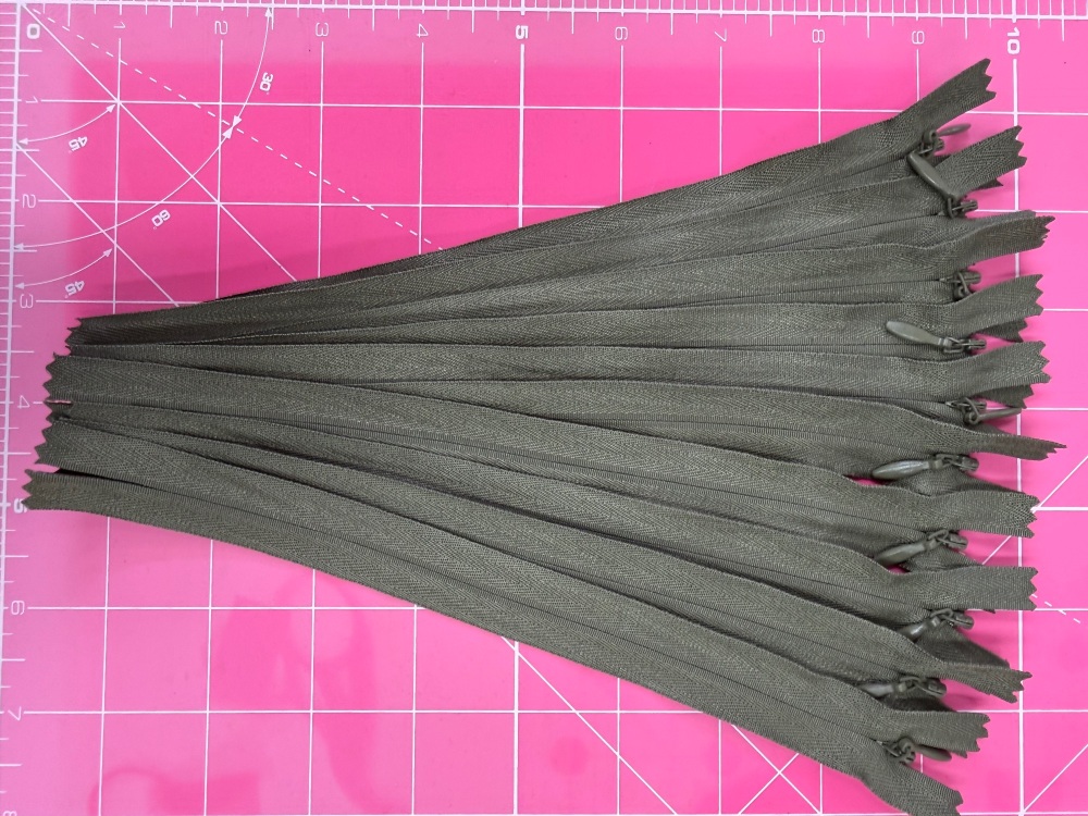 Reduced to Clear - Invisible Concealed Zips - Bundle of 10 - Khaki - 8in / 20cm