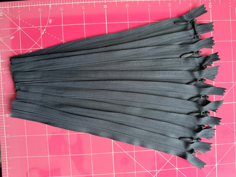 Reduced to Clear - Invisible Concealed Zips - Bundle of 10 - Dark Grey - 8in / 20cm