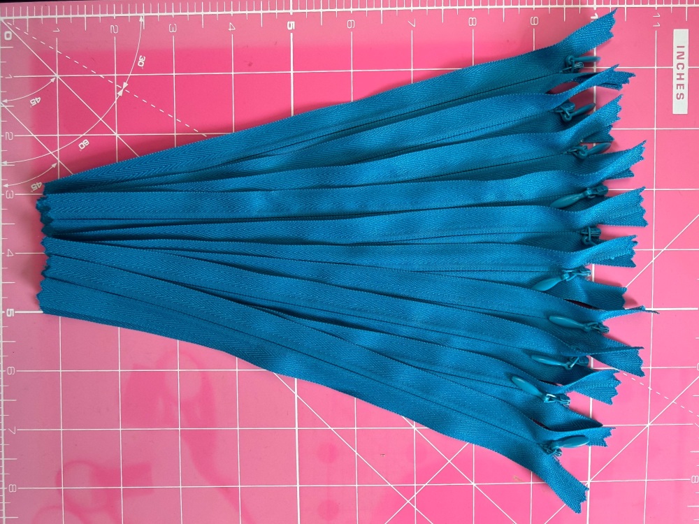 Reduced to Clear - Invisible Concealed Zips - Bundle of 10 - Turquoise - 9in / 23cm