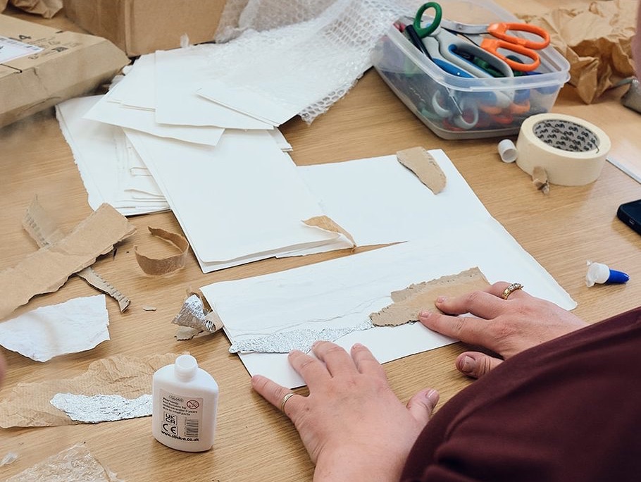 Seeing Differently: 6 weeks. Tuesdays starting  - 21/04/06, 10am to 12pm