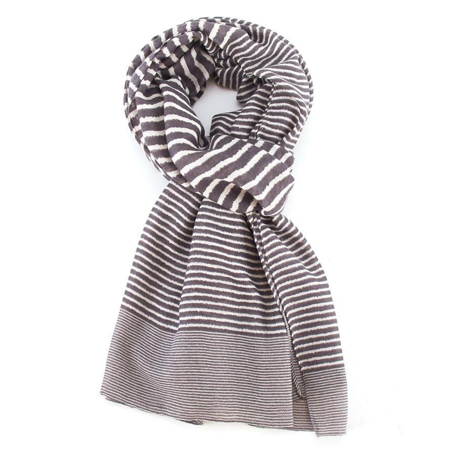Super soft cross-stripes design scarf in grey