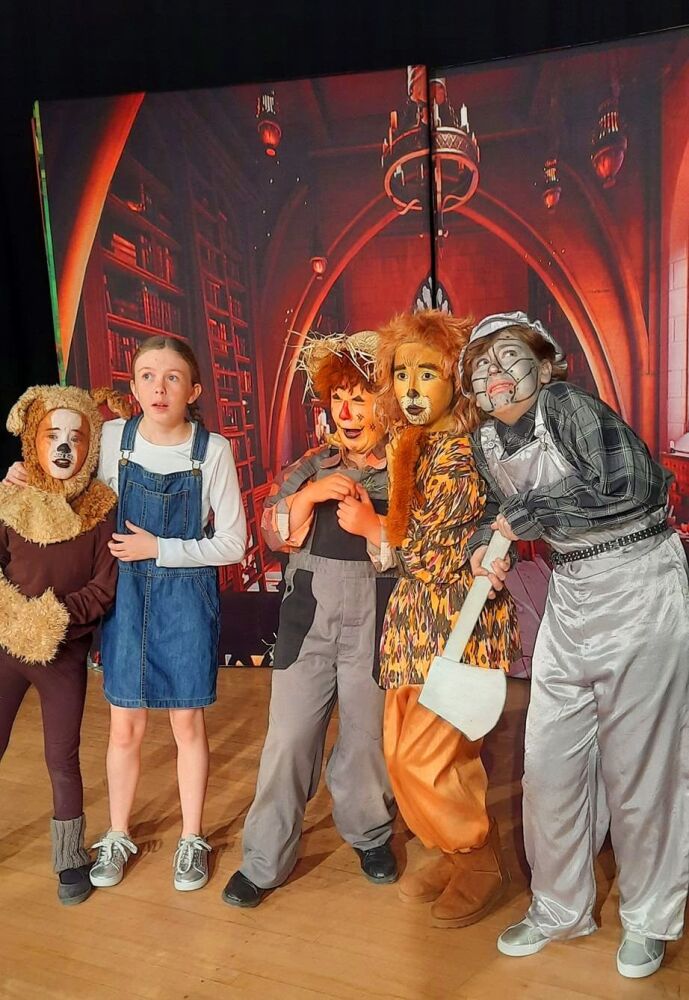 Wizard of Oz (b) - A1 STAGE - POP-UP FLATS 2.3m high - PHOTOS - 13