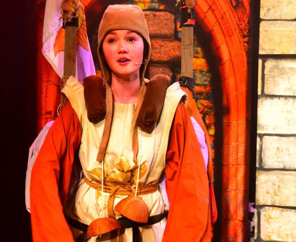 Spamalot - A1 STAGE - POP-UP PHOTOS 2.3m high - FLATS - 04