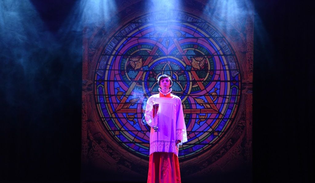 Sister Act - A1 STAGE - POP-UP FLATS 3.5m high - PHOTOS - 04