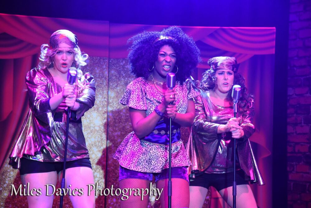 Sister Act - A1 STAGE - POP-UP FLATS 2.3m high - PHOTOS - 09