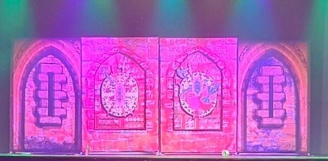 Shrek - A1 STAGE - POP-UP FLATS 2.3m high - PHOTOS - 03